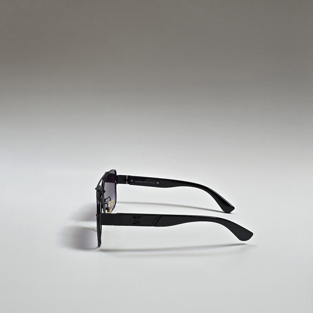 New BURBERRY Sunglasses - Picture 3 of 5